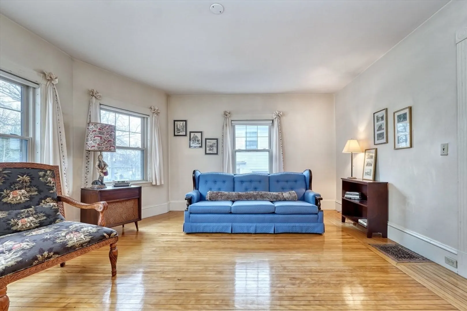 37 Glenwood Ave Photo 6