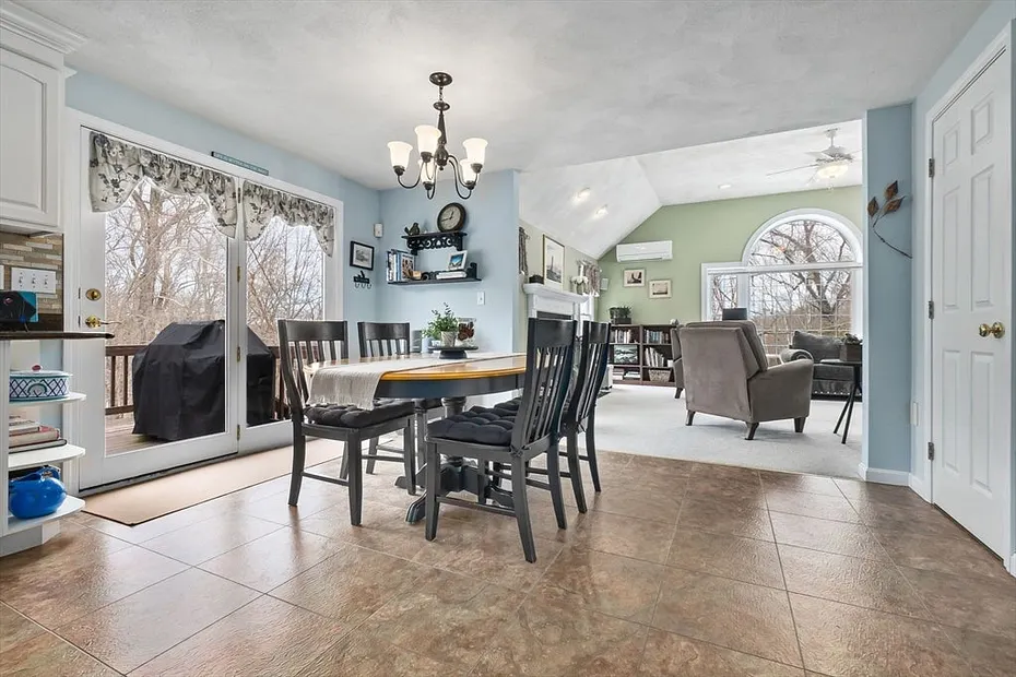 11 Barberry Ln Photo 7