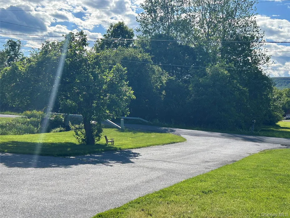 94 Jansen Road Photo 4