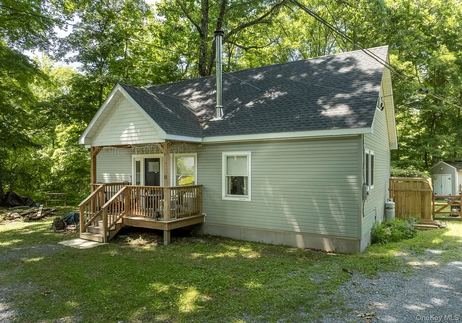 13-14 Creekside Place Photo 4