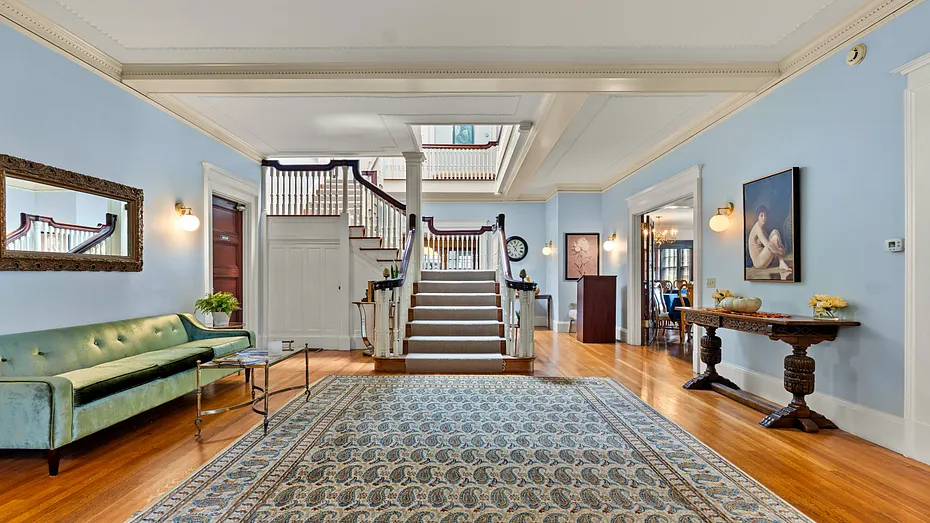 51 Walker St Photo 14