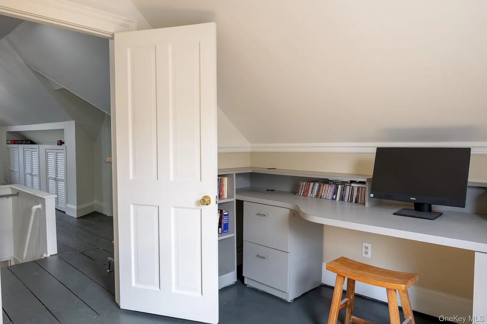 23 Clinton Avenue Photo 28