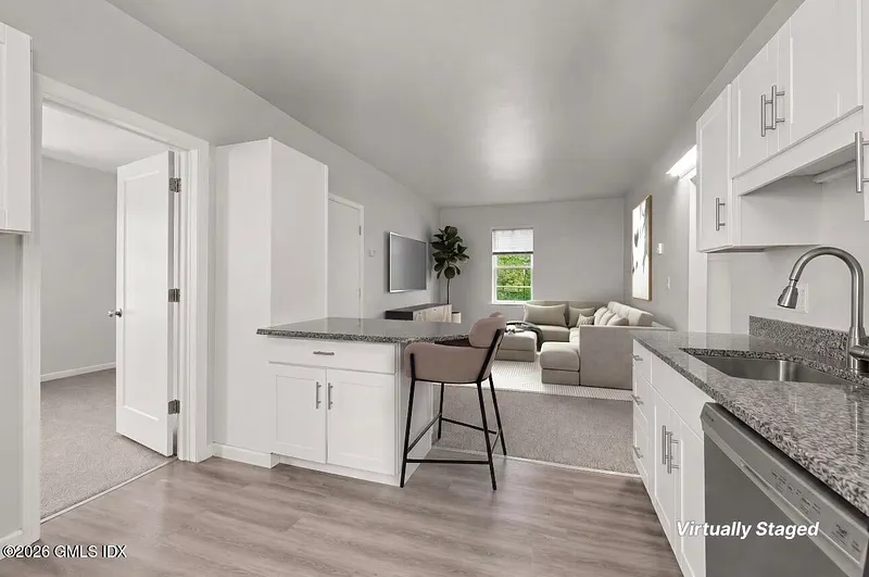 177 Davis Avenue 2 Photo 9