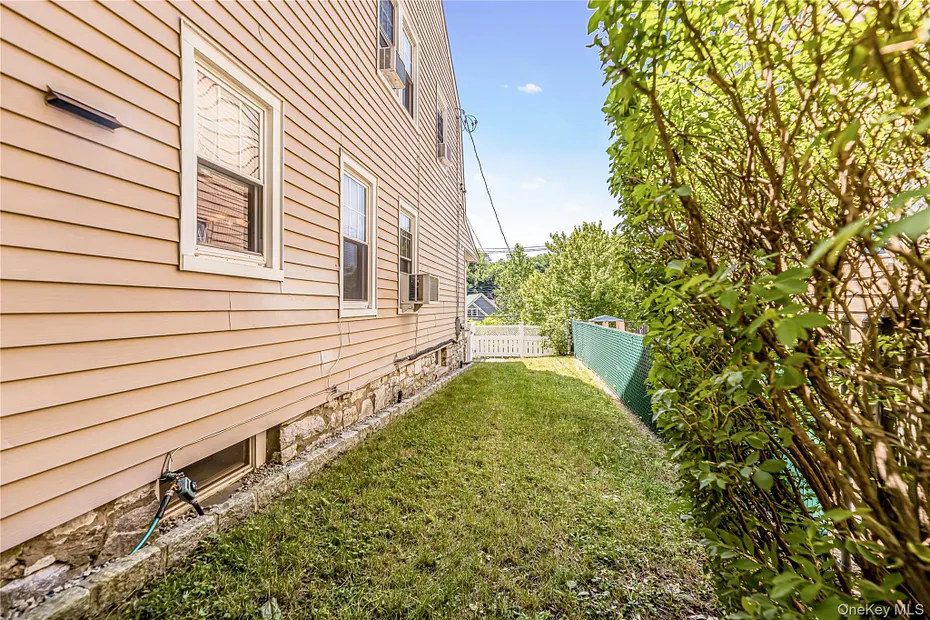 206 Midland Avenue Photo 23