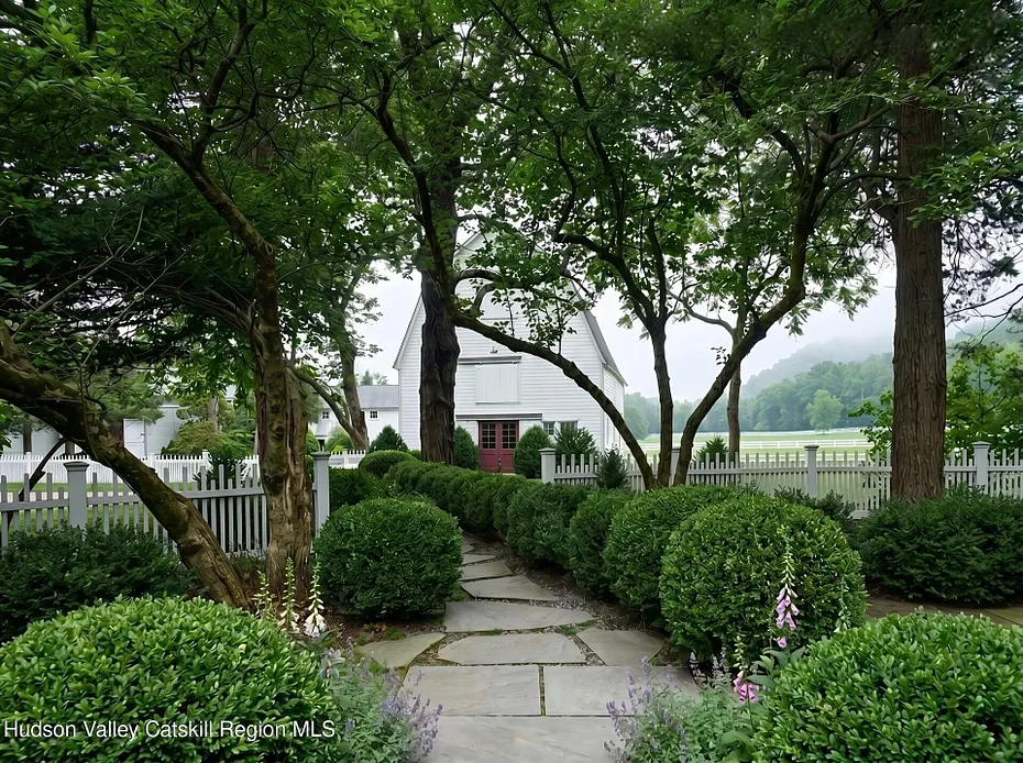 47 White Bridge Road Photo 71