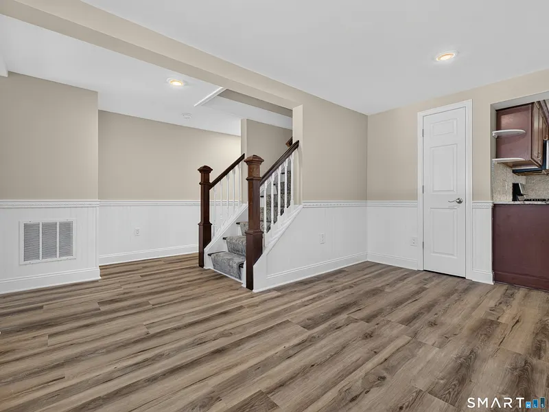 149 Liberty Street Photo 10