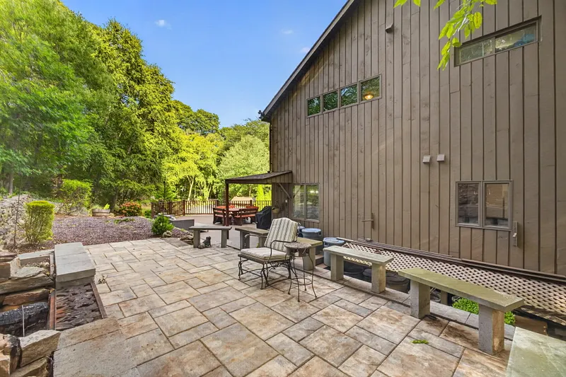 5 Connally Drive Photo 32