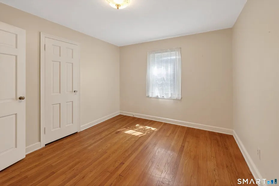 60 Gilbert Avenue Photo 19