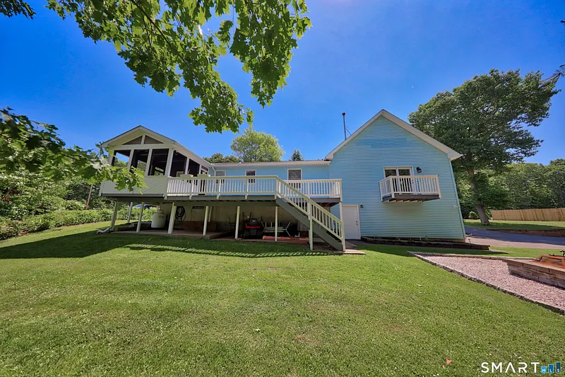 49 Schenck Lane Photo 3
