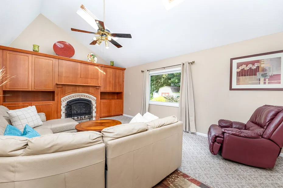 20 Alcott Road Photo 21