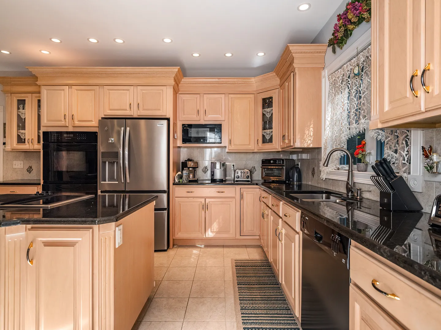 420 Summer Hill Road Photo 16