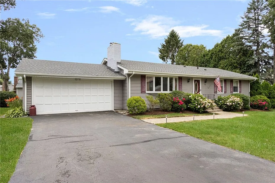 68 Birchwood Drive Photo 3