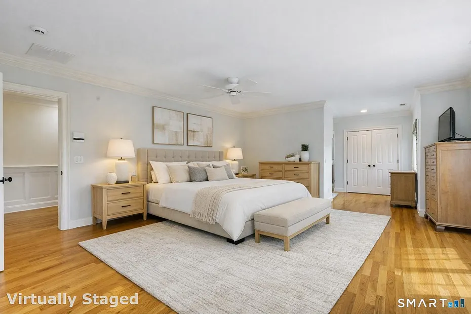 2 Longwood Drive Photo 7