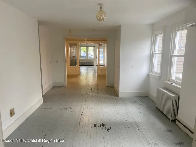 227 Warren Street Photo 9