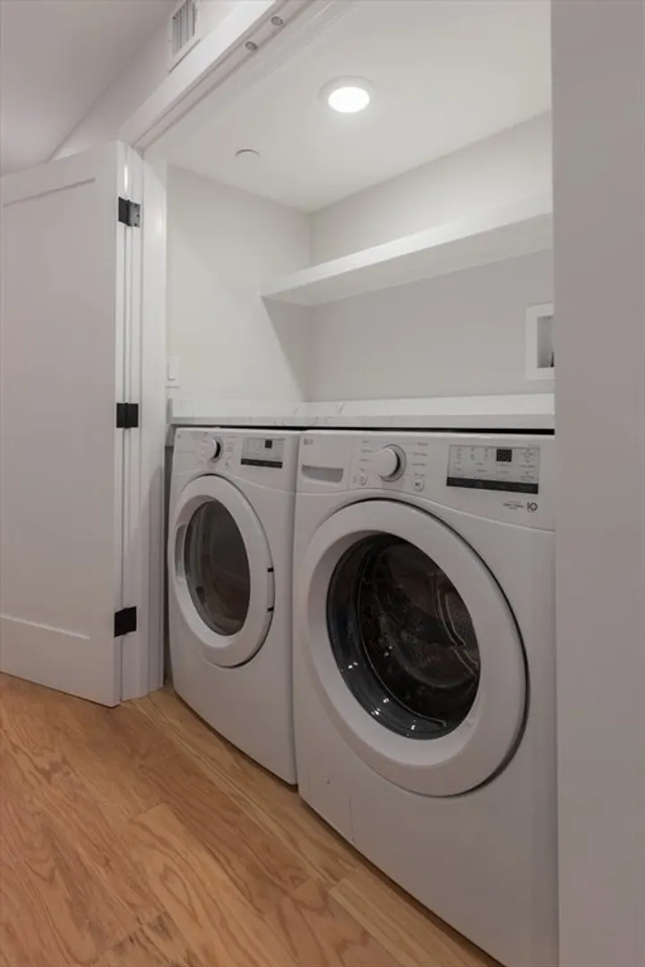 148 Falcon St #1 Photo 15