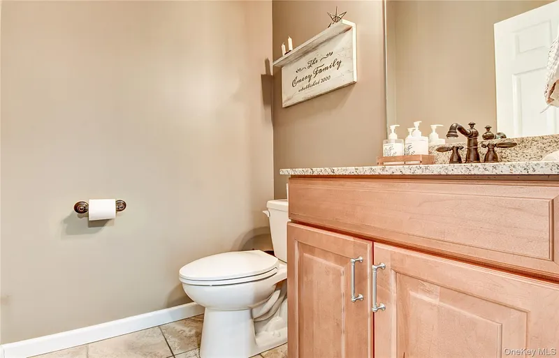 28 Hickory Lane Photo 12