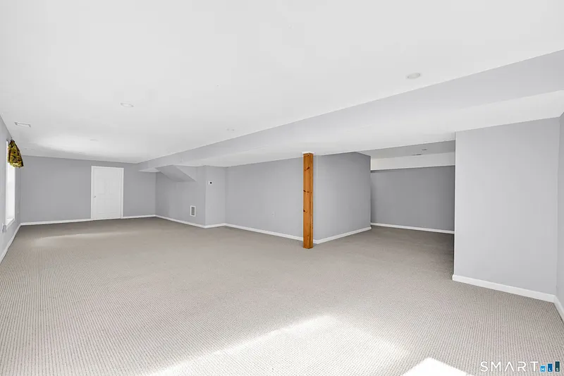 46 Auburn Way Photo 30