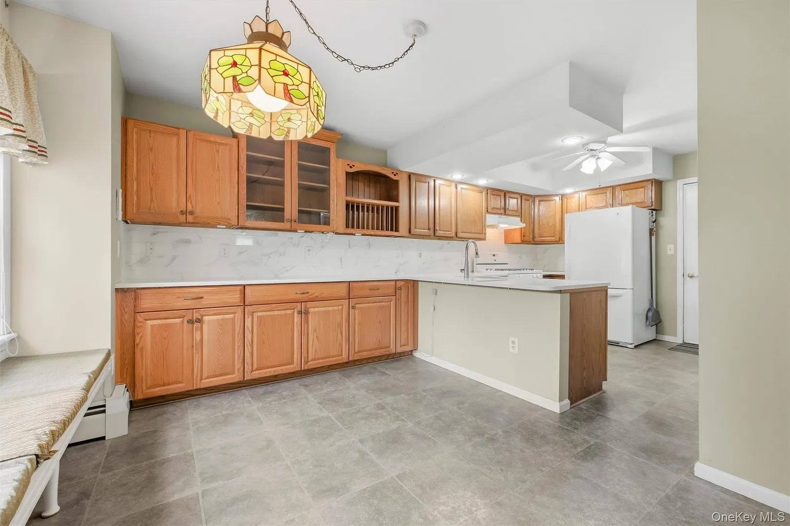 1069 Wolcott Avenue Photo 14
