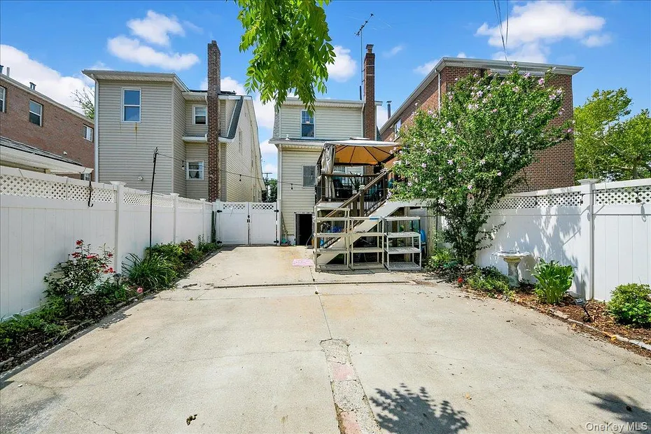 322 Logan Avenue Photo 27
