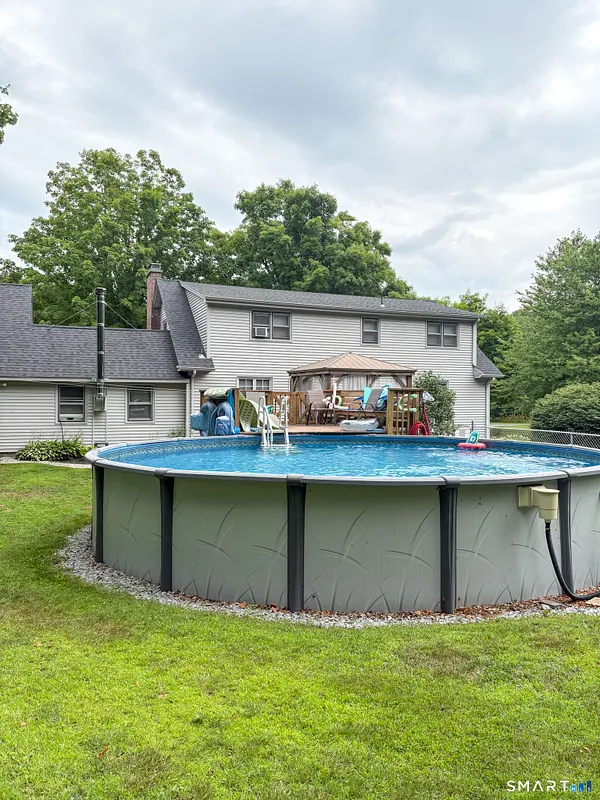 132 Cooper Lane Photo 3