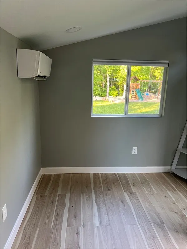 100 Franklin Road Photo 6