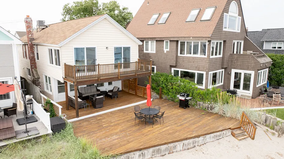 989 Fairfield Beach Road Photo 5