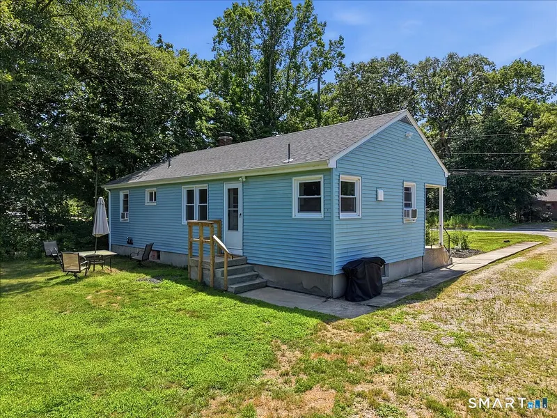 133 Bloomingdale Road Photo 26