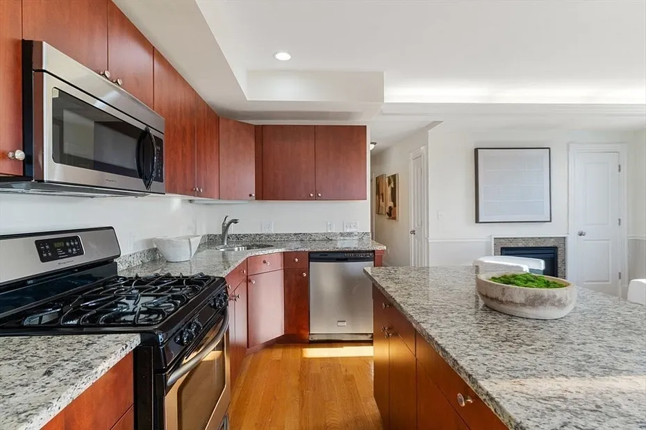 45 Gates St  #3 Photo 7