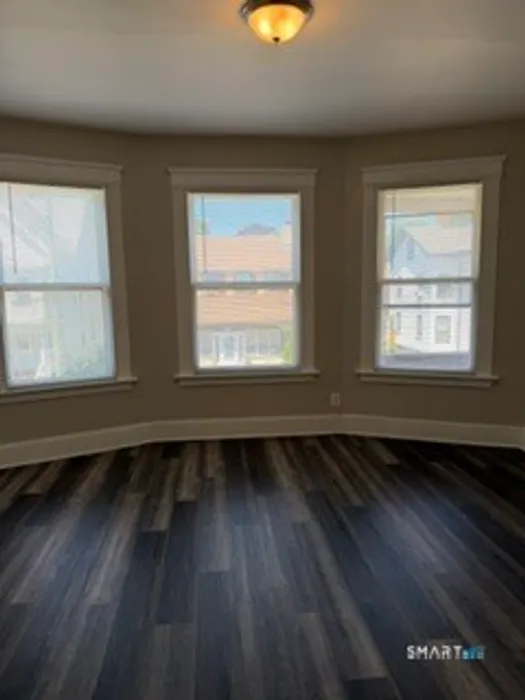 119 Hobart Street  #2nd floor Photo 10