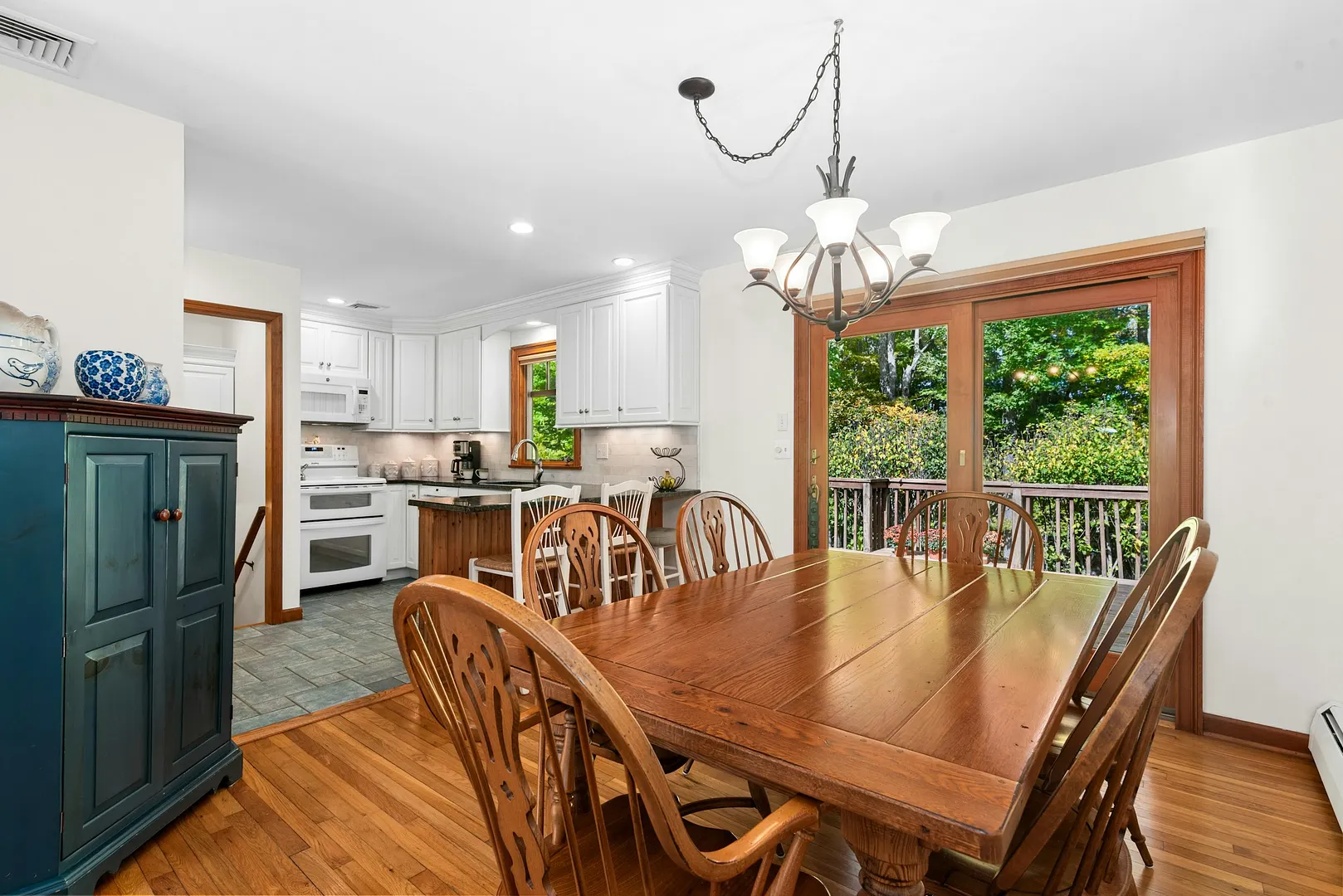 35 Aspen Ledges Road Photo 7