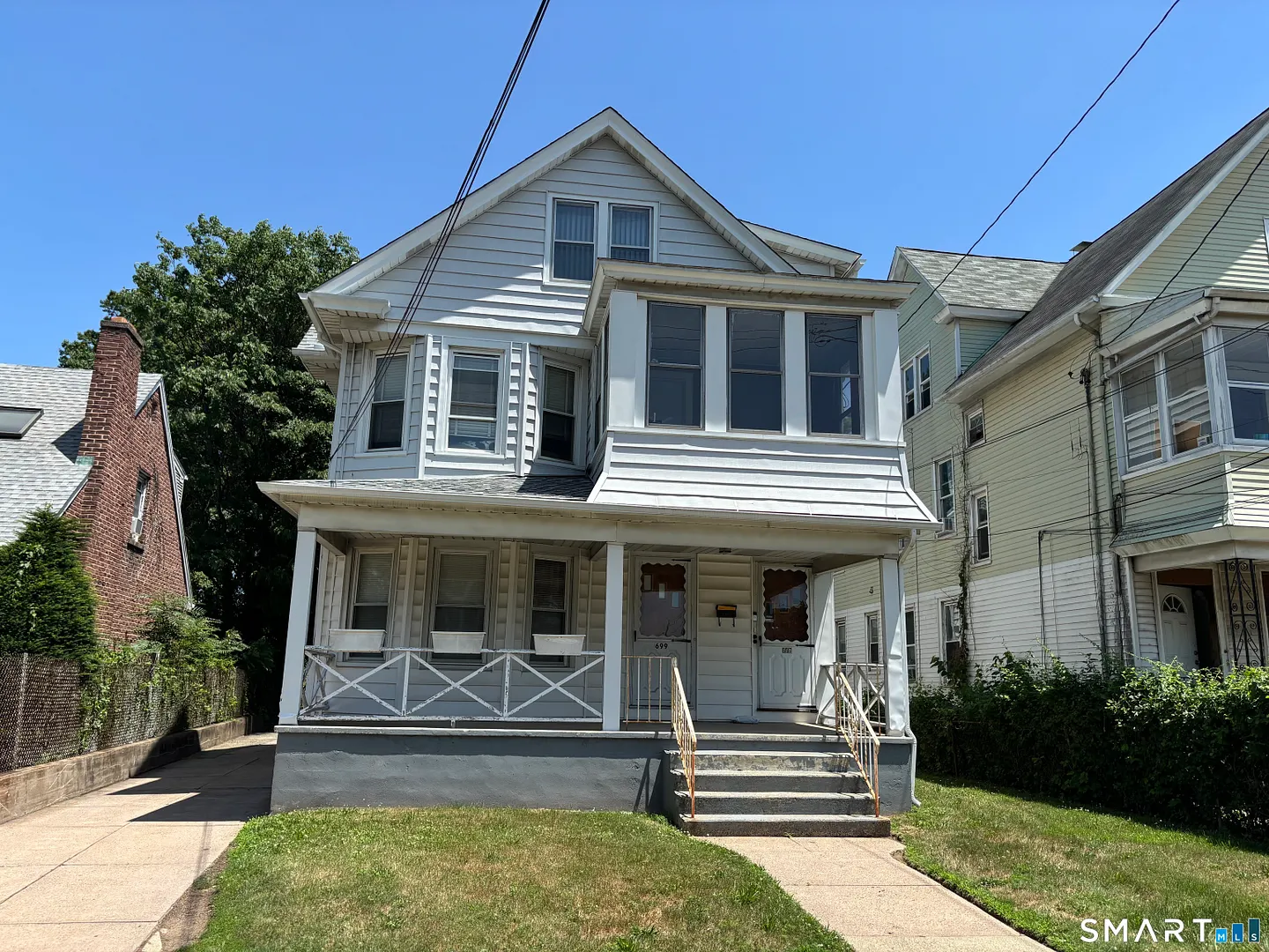 697 Washington Avenue Photo 1