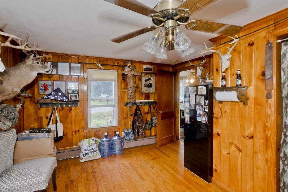 35 Pinehurst St Photo 23