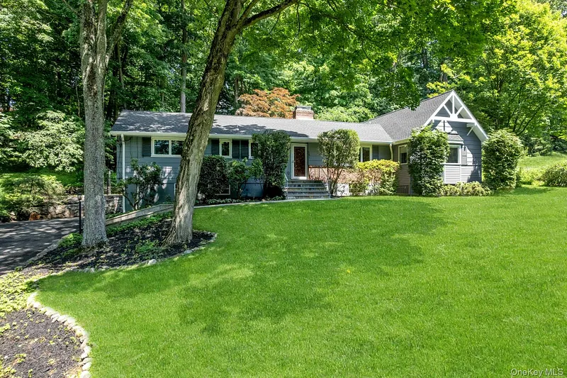 15 Deerfield Lane S Photo 1