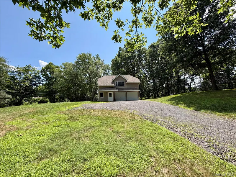 468 Decker Road Photo 3