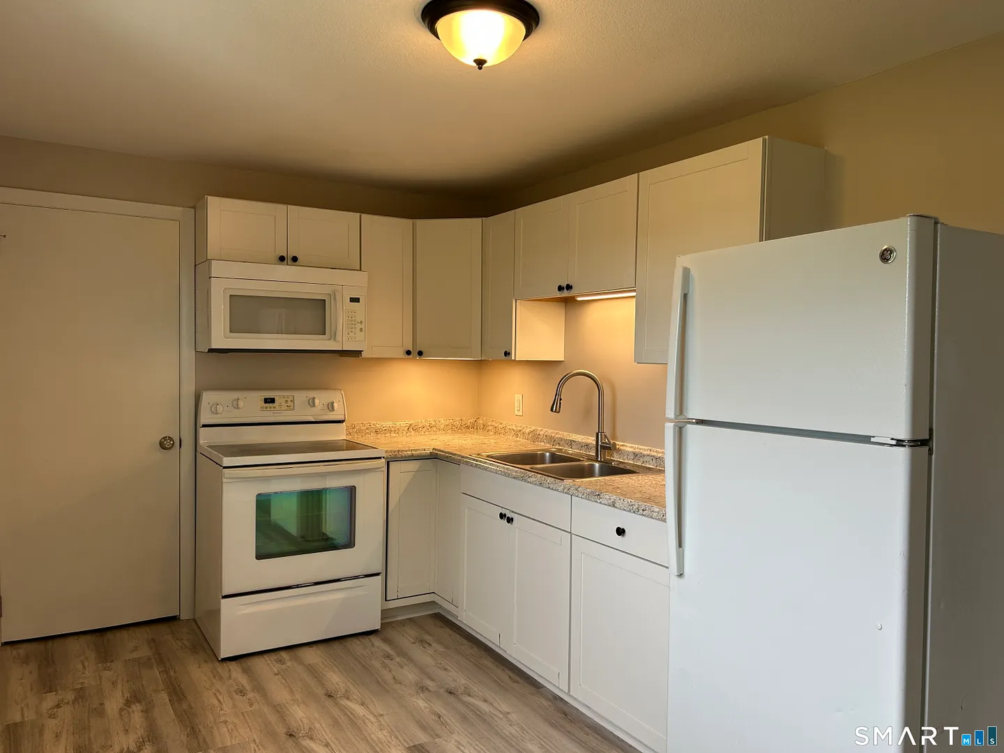 12 Baker Road  #3 Photo 8