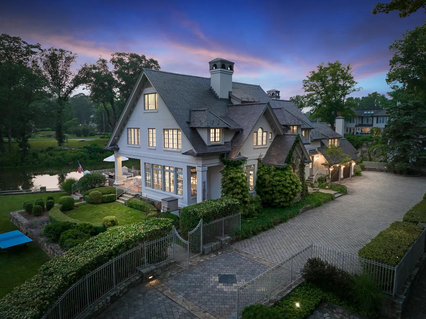26 Searles Road Photo 1