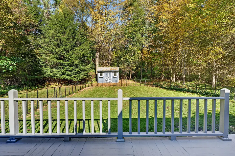 144 Lindley Ter Photo 27