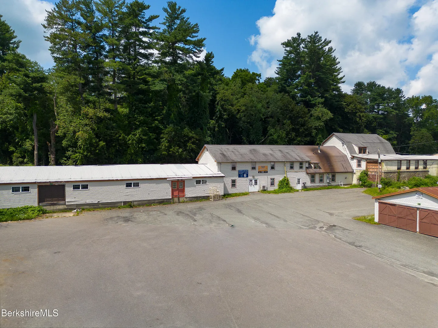 20 Maple Ave Photo 14