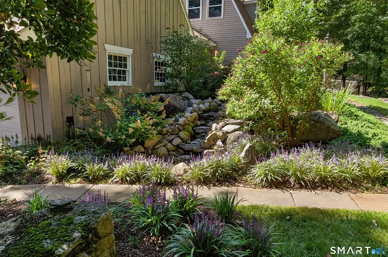 87 Chevas Road Photo 3