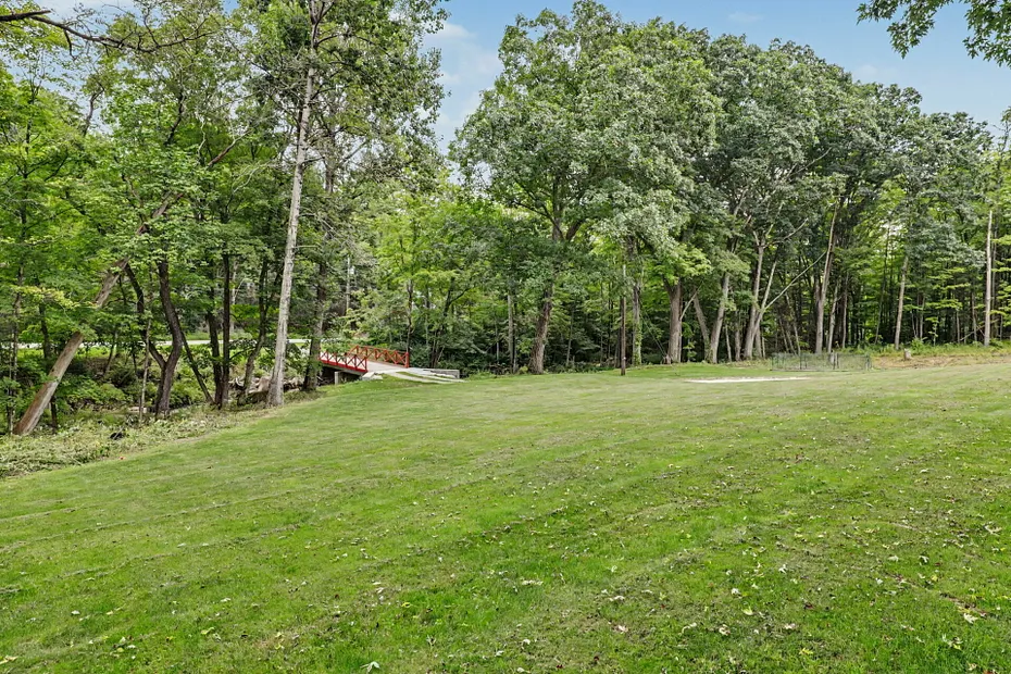 1226 Litchfield Road Photo 18