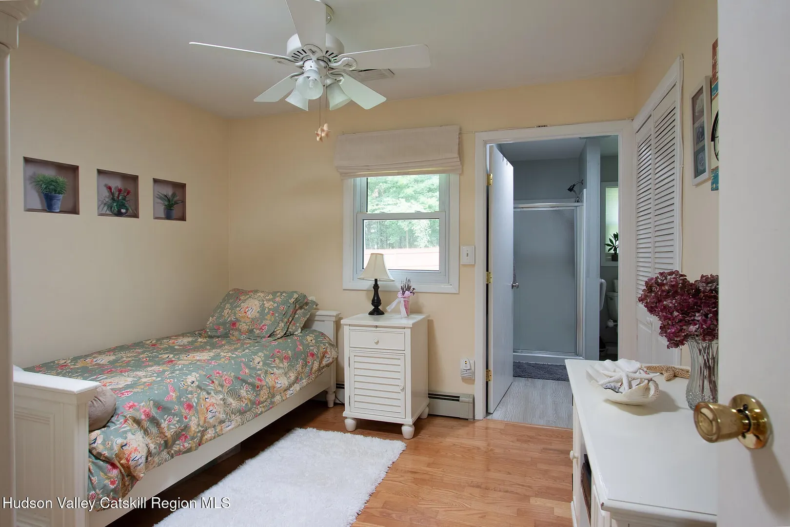 75 Oak Leaf Drive Photo 14