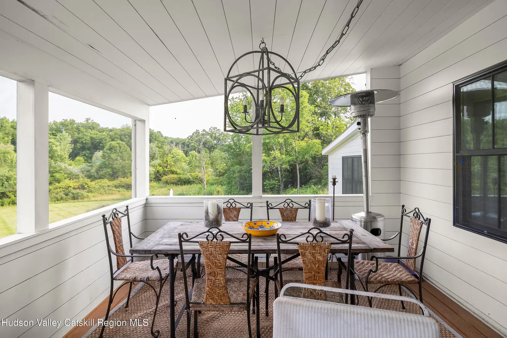 476 South Road Photo 13