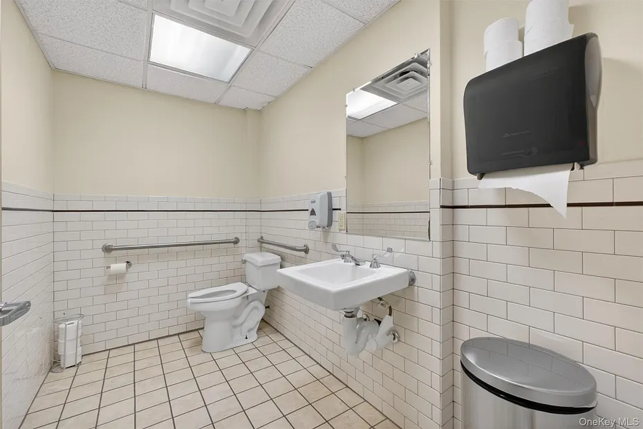 12 Raymond Avenue #1 Photo 18