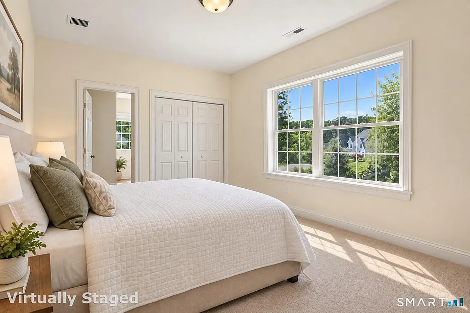 61 Lenox Road Photo 27