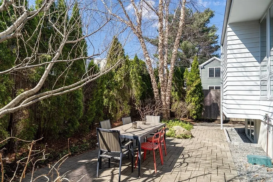 180 Franklin Street  #176 Photo 25