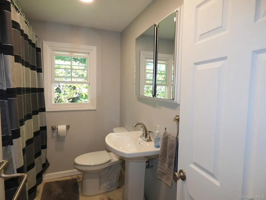 28 Hilltop Drive Photo 17