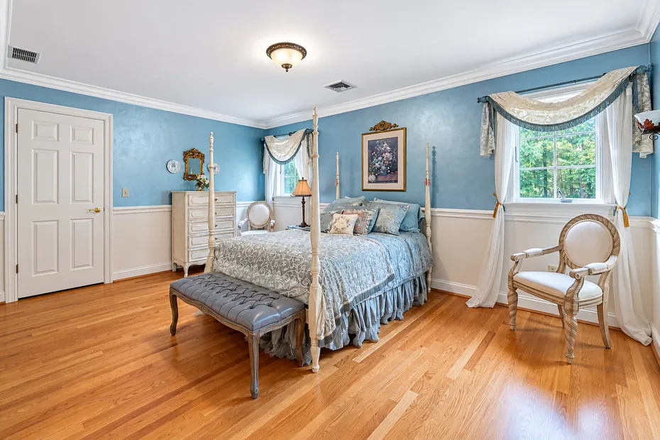 136 Long Lane Photo 29