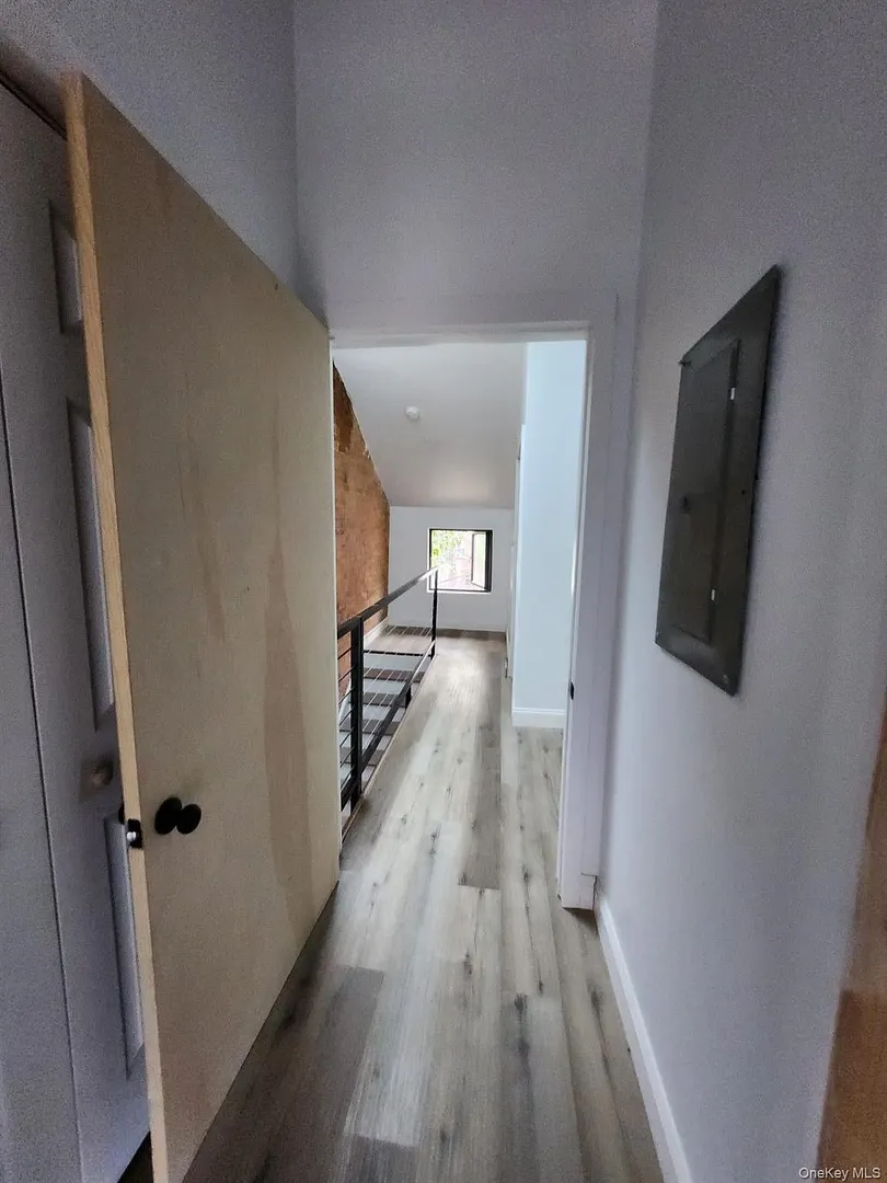 70 Lander Street Photo 38