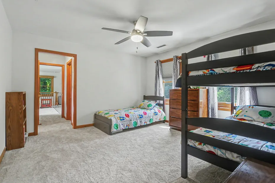94 Tomlinson Road Photo 25