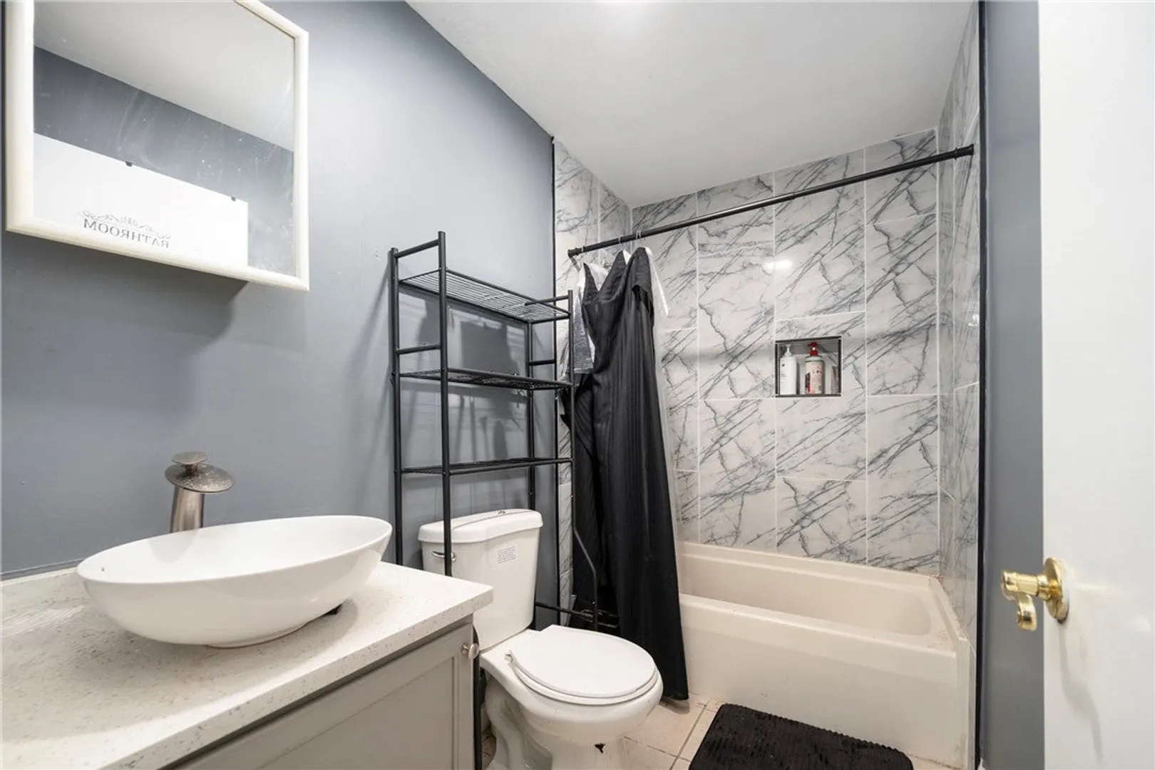 346 Douglas Avenue Photo 18